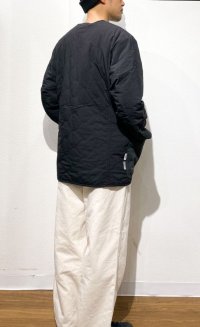 画像3: UNFRM OUTDOOR STANDARD (ユニフォーム アウトドア スタンダード)  /  PACKABLE SANDWICH QUILT THINSULATE NO COLLAR JACKET (パッカブル サンドイッチキルト シンサーレートノーカラージャケット）  ブラック   XL